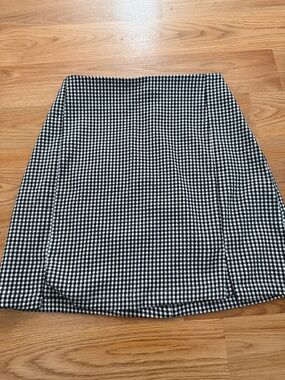 Brandy Melville Black and White Mini Gingham Skirt